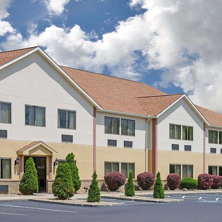מלון Baymont By Wyndham Boston Heights/Hudson מראה חיצוני תמונה