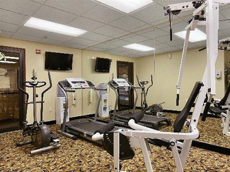 מלון Baymont By Wyndham Boston Heights/Hudson מראה חיצוני תמונה
